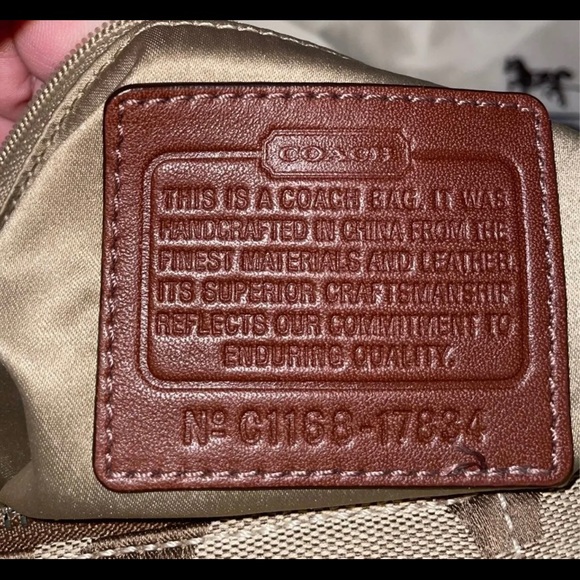 Authentic Signature Monogram Coach - Picture 3 of 7